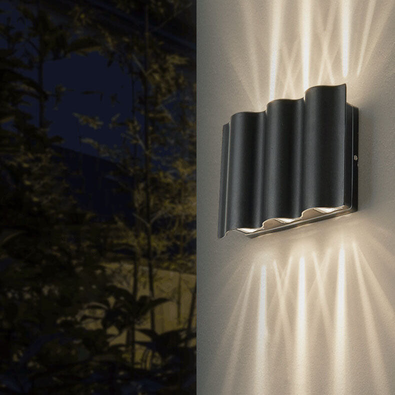 Nowoczesna minimalistyczna aluminiowo-akrylowa lampa ścienna – LED – (2/4/6 źródeł światła)