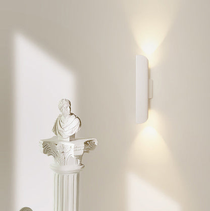 Skandynawska Lampa Ścienna – Biały/Czarny – LED 6W 600lm