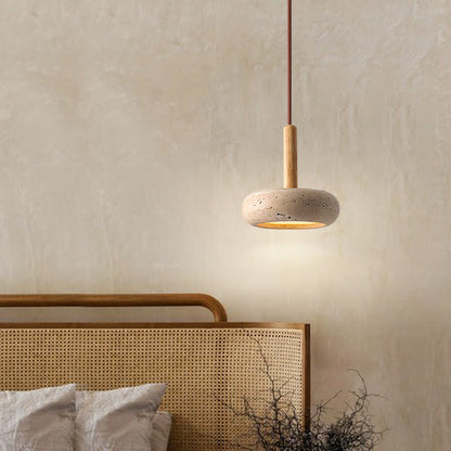Elegancka japońska lampa wisząca – żółty trawertyn z naturalnym drewnianym akcentem i wbudowanym LED-em