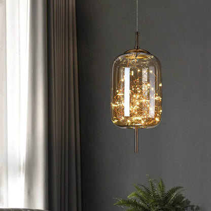 Urokliwa skandynawska szklana lampa wisząca LED o ciepłym designie – dostępna w bursztynowym lub antracytowym wykończeniu