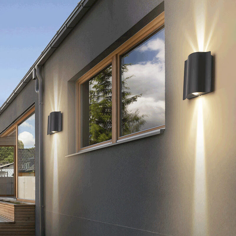 Nowoczesna minimalistyczna aluminiowo-akrylowa lampa ścienna – LED – (2/4/6 źródeł światła)
