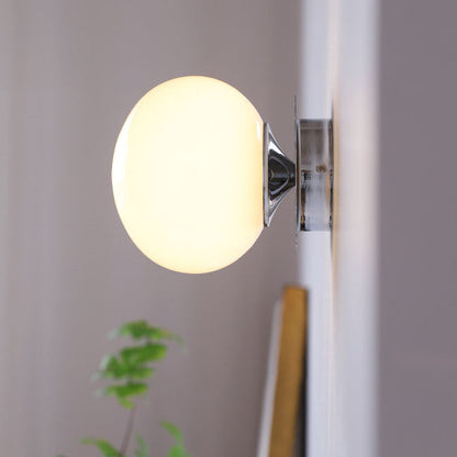 Nowoczesna lampa ścienna ze szkła i żelaza – dostępna w różowym, beżowym i białym kolorze