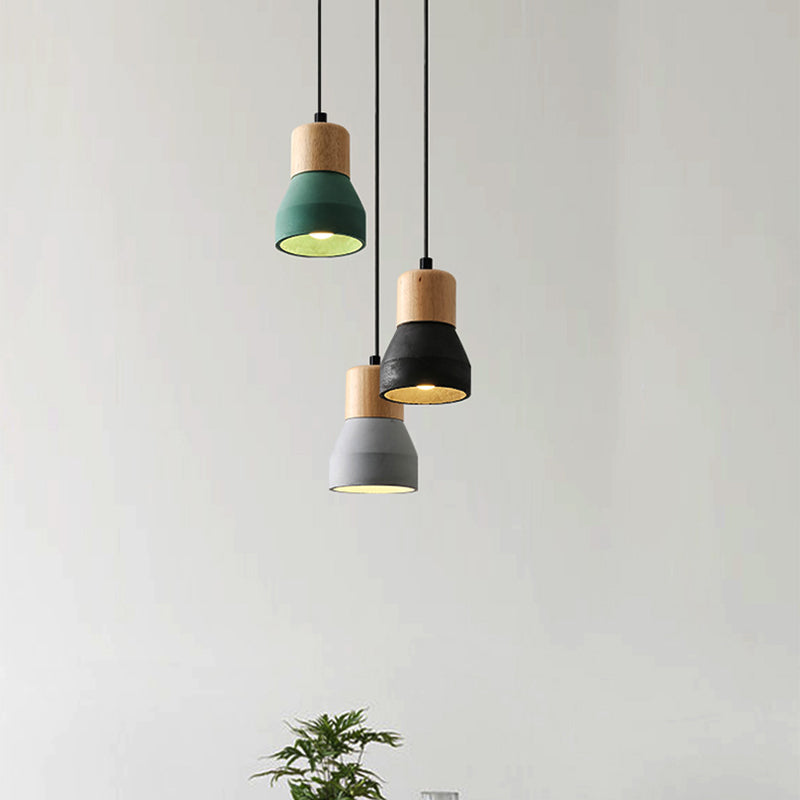 Nowoczesna Lampa Wisząca z Cementu i Drewna o Industrialnym Designie