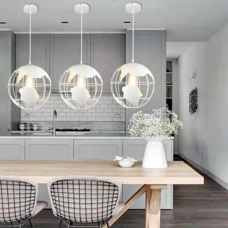 Industrialna lampa wisząca World – czarna lub biała – oprawka E26