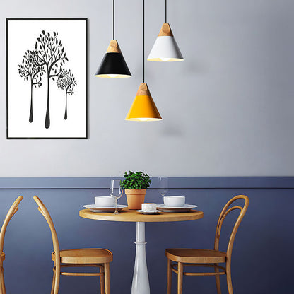 Ovia – Skandynawska Lampa Wisząca z Drewna i Aluminium, minimalistyczny design