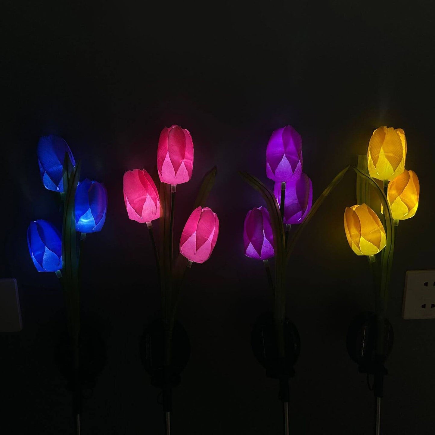 Solarny LED Lampa Ogrodowa z Motywem Tulipana – Różowa/Fioletowa/Niebieska/Żółta – (1 LED)