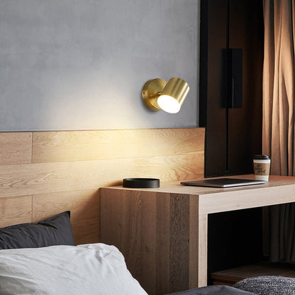 Skära – Minimalistyczna Lampa Ścienna z Wbudowanym LED i Złotym Wykończeniem
