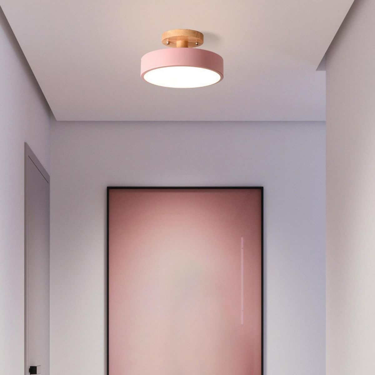 Skandynawska Lampa Sufitowa z Drewnianą Bazą – Subtelny Pastelowy Design
