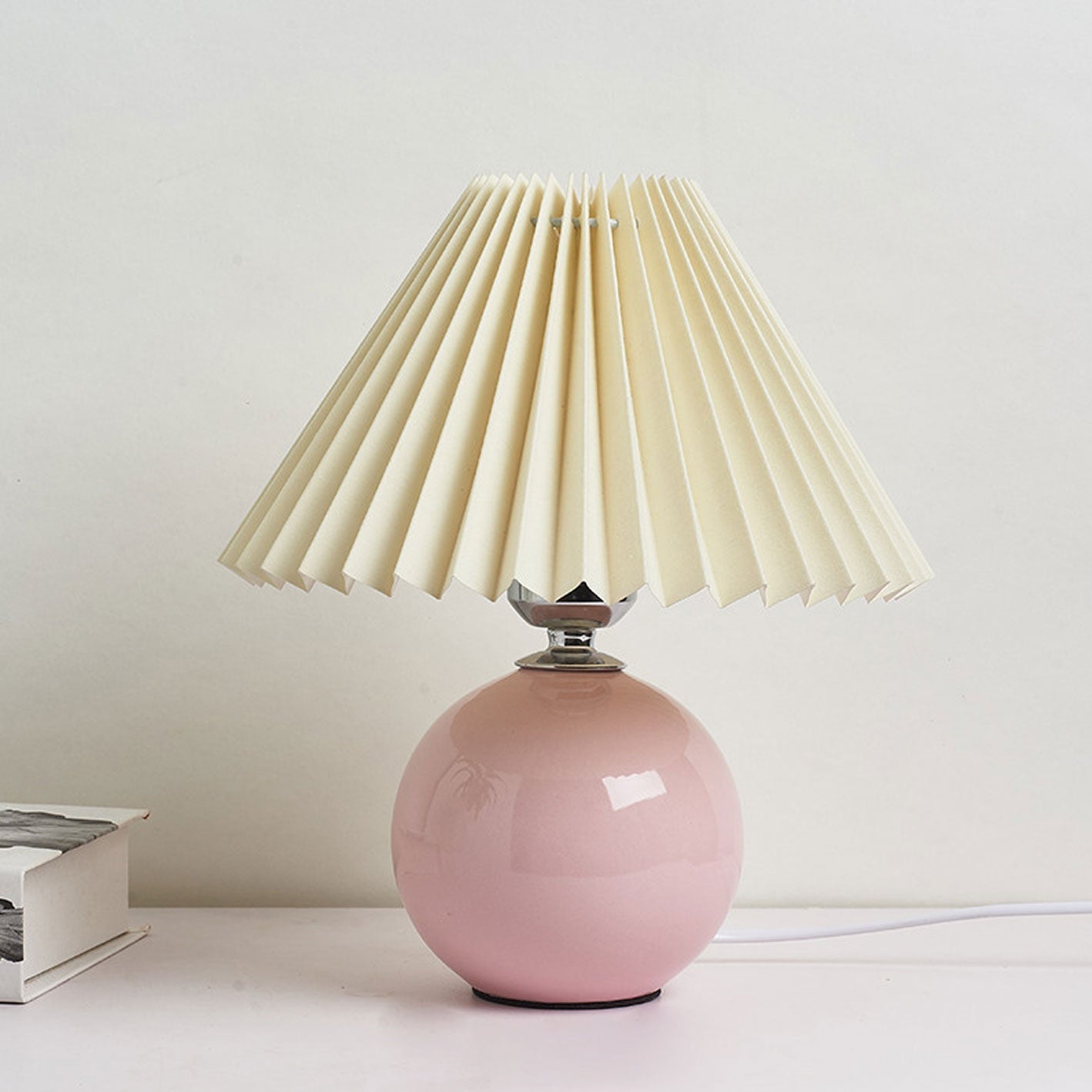 Nowoczesna ceramiczna lampa stołowa z tkaninowym abażurem – dostępna w wielu kolorach