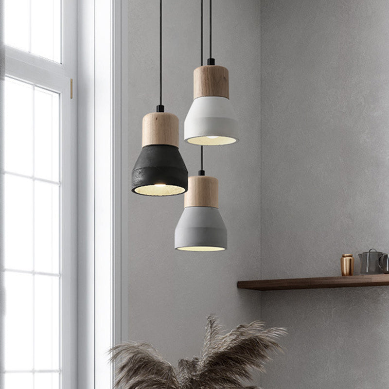 Nowoczesna Lampa Wisząca z Cementu i Drewna o Industrialnym Designie