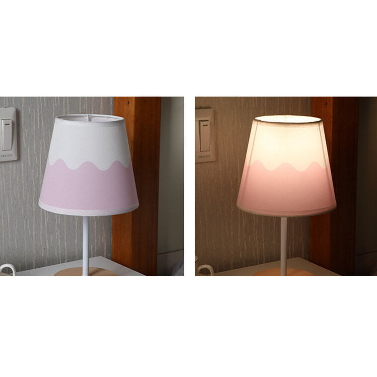 Scandinavian Modern Wooden Table Lamp with Built-in LED - USB Plug