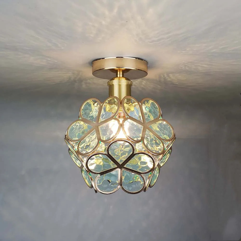 Flora – Efektowna lampa sufitowa w kształcie kwiatu z eleganckim wzorem