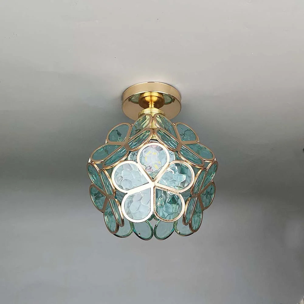 Flora – Efektowna lampa sufitowa w kształcie kwiatu z eleganckim wzorem