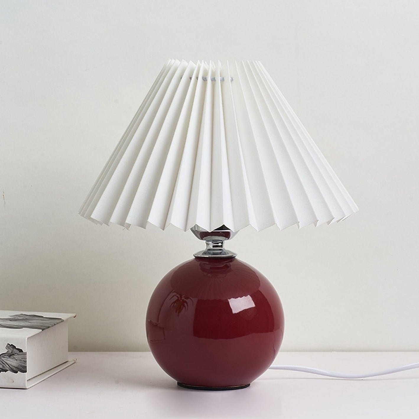 Nowoczesna ceramiczna lampa stołowa z tkaninowym abażurem – dostępna w wielu kolorach