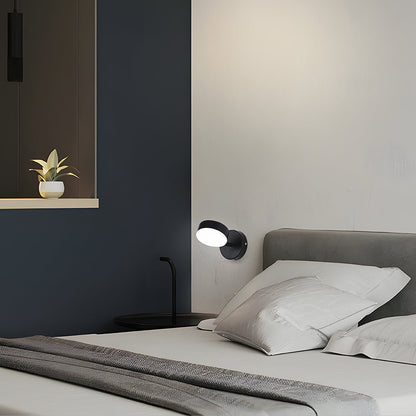 Skära – Minimalistyczna Lampa Ścienna z Wbudowanym LED i Złotym Wykończeniem