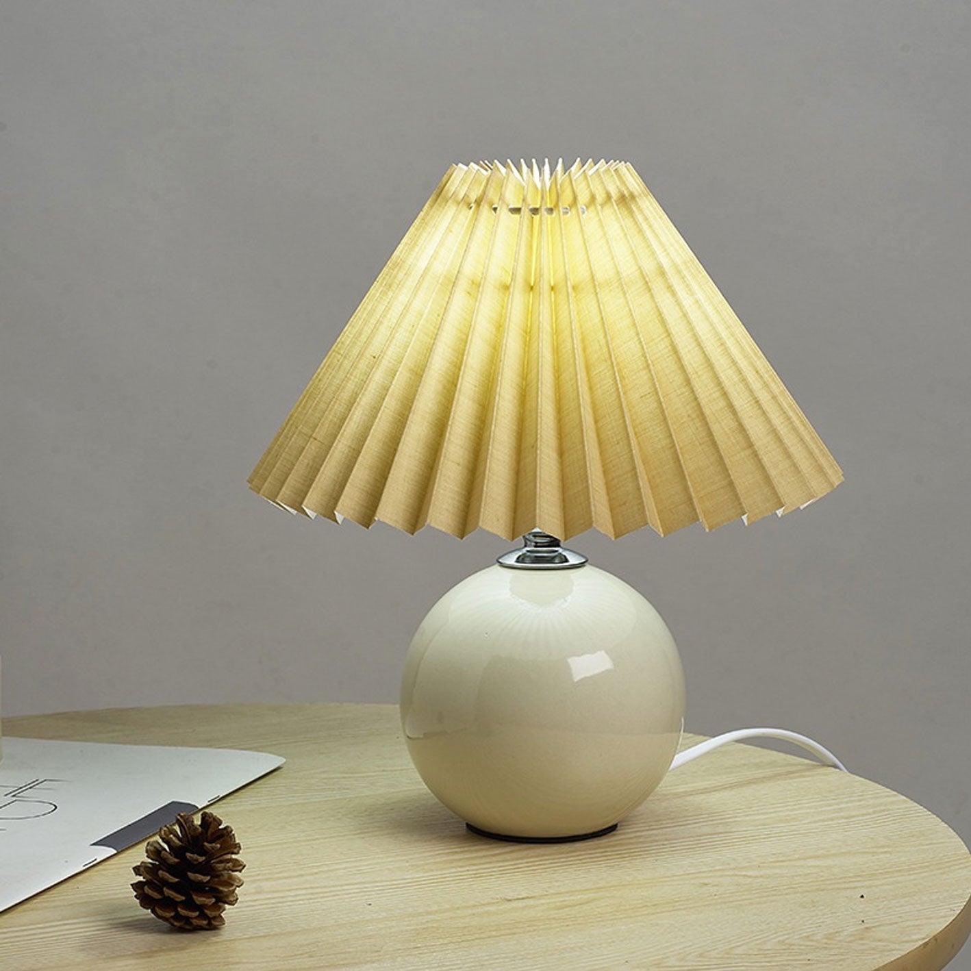 Nowoczesna ceramiczna lampa stołowa z tkaninowym abażurem – dostępna w wielu kolorach