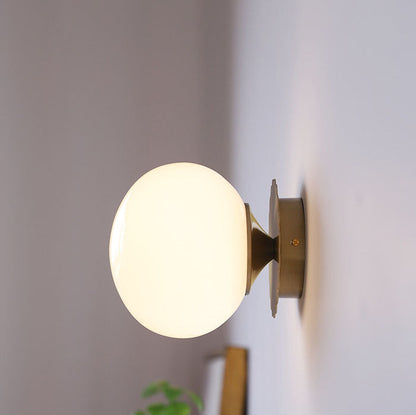 Nowoczesna lampa ścienna ze szkła i żelaza – dostępna w różowym, beżowym i białym kolorze