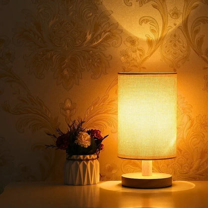 Stylowa lampa z naturalnego drewna i lnu z pilotem