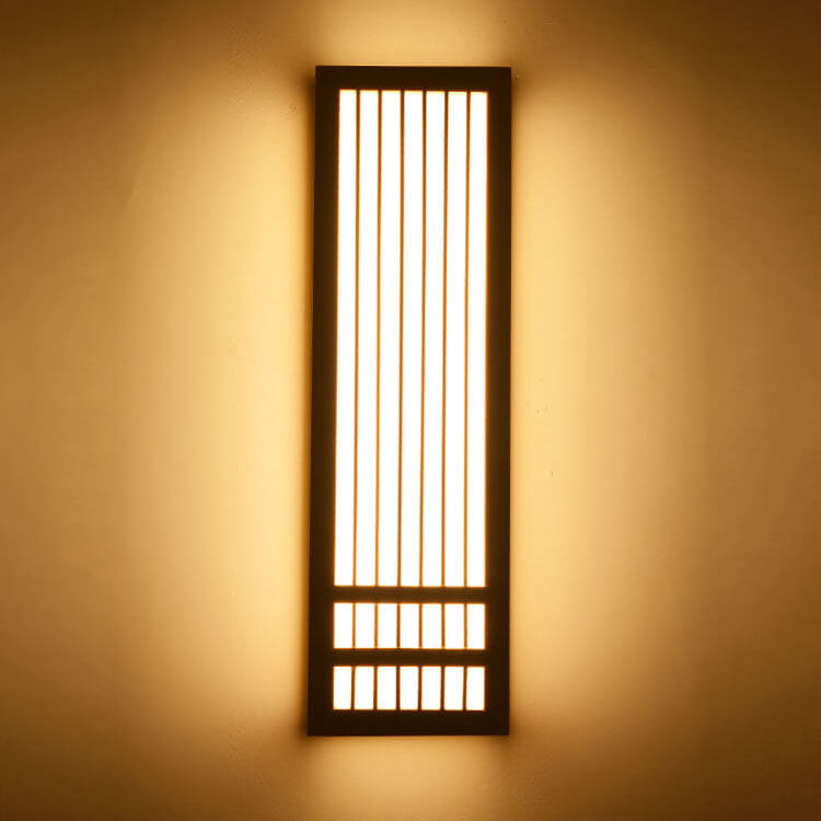 Nowoczesna drewniana lampa ścienna LED z beżowymi i akrylowymi akcentami