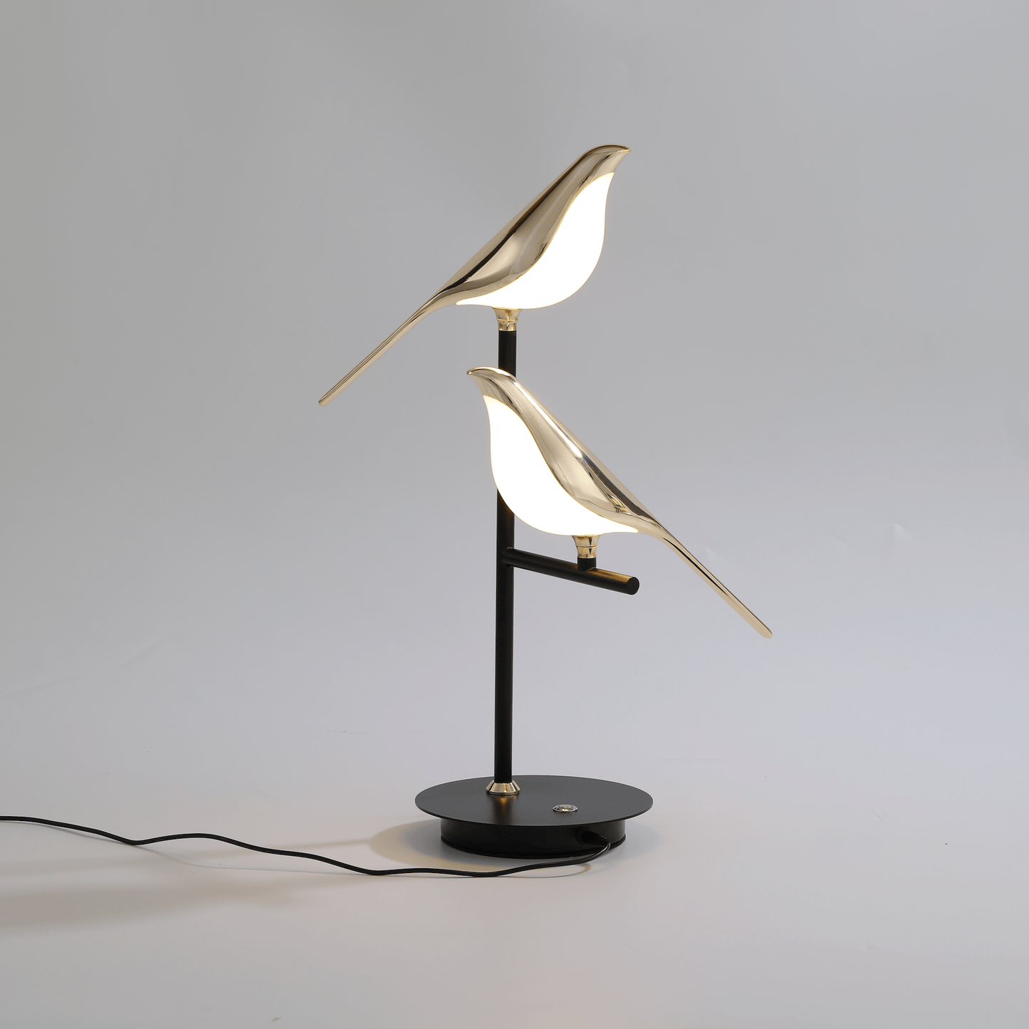Chiraya – Bird-Shaped Sculptural Lamp with LED and Unique Design