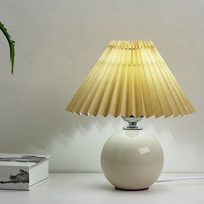 Nowoczesna ceramiczna lampa stołowa z tkaninowym abażurem – dostępna w wielu kolorach