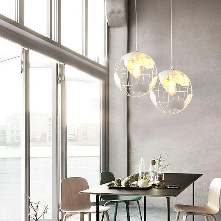Industrialna lampa wisząca World – czarna lub biała – oprawka E26