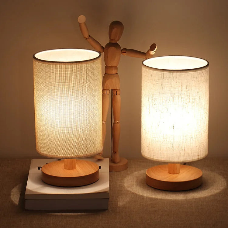 Stylowa lampa z naturalnego drewna i lnu z pilotem