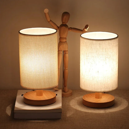 Stylowa lampa z naturalnego drewna i lnu z pilotem