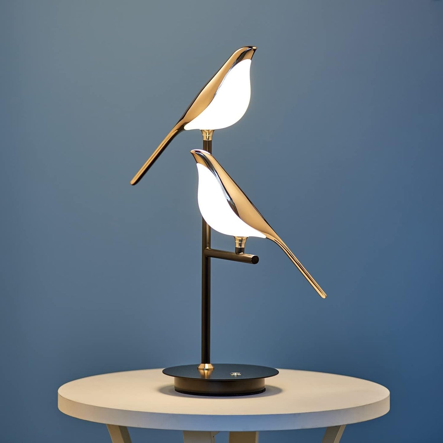 Chiraya – Bird-Shaped Sculptural Lamp with LED and Unique Design