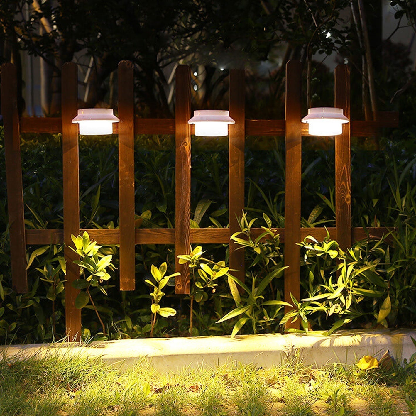 Industrial Solar Wall Light - Black/White - Weatherproof