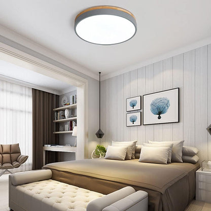 Tröde – Drewniana Lampa Sufitowa LED o Okrągłym Kształcie w Skandynawskim Stylu – Elegancki Minimalizm i Ciepłe Światło