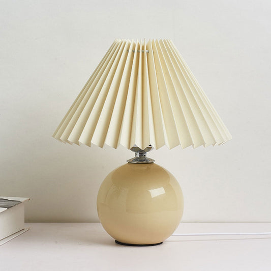 Nowoczesna ceramiczna lampa stołowa z tkaninowym abażurem – dostępna w wielu kolorach