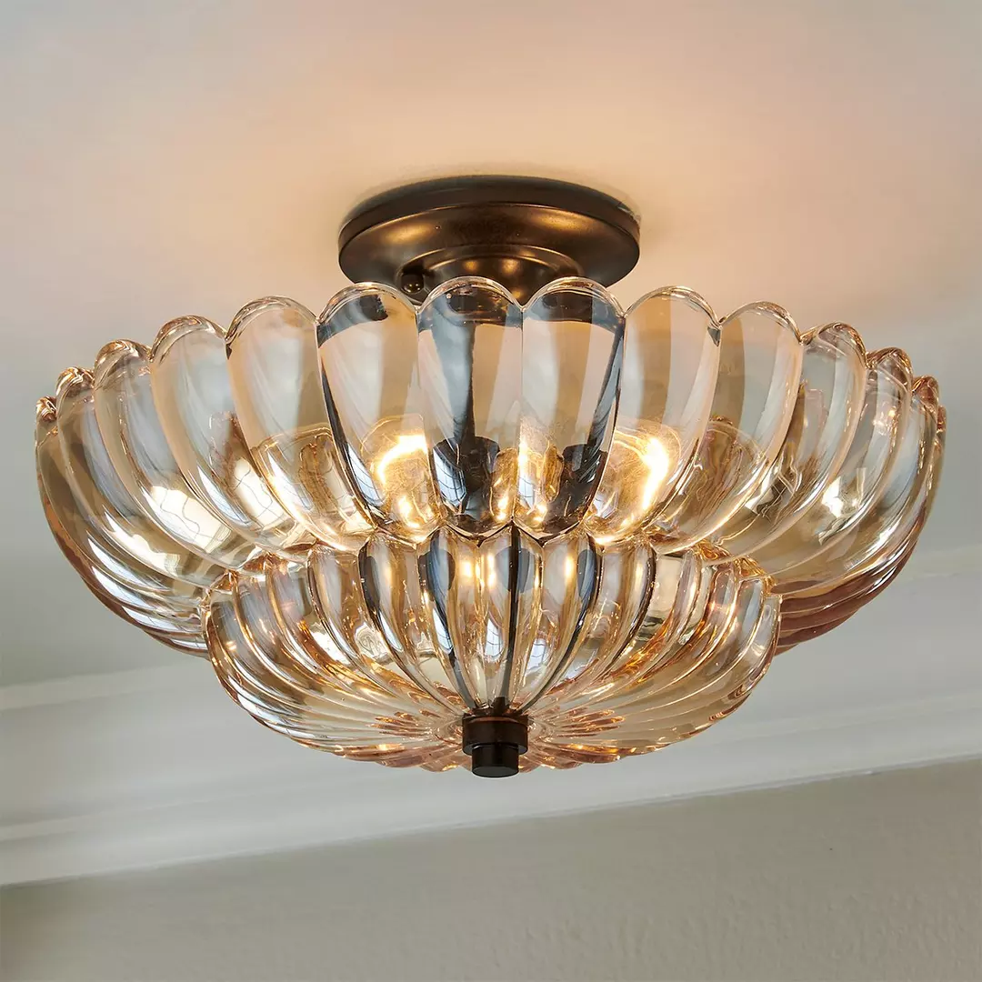 Vintage lampa sufitowa z bursztynowego szkła — elegancki akcent do każdego wnętrza