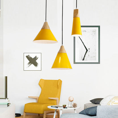 Ovia – Skandynawska Lampa Wisząca z Drewna i Aluminium, minimalistyczny design