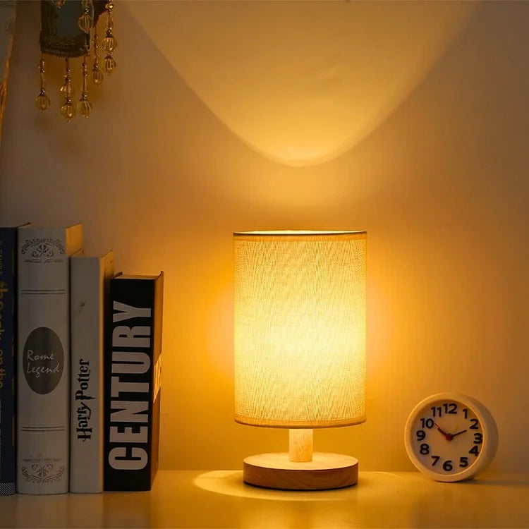 Stylowa lampa z naturalnego drewna i lnu z pilotem