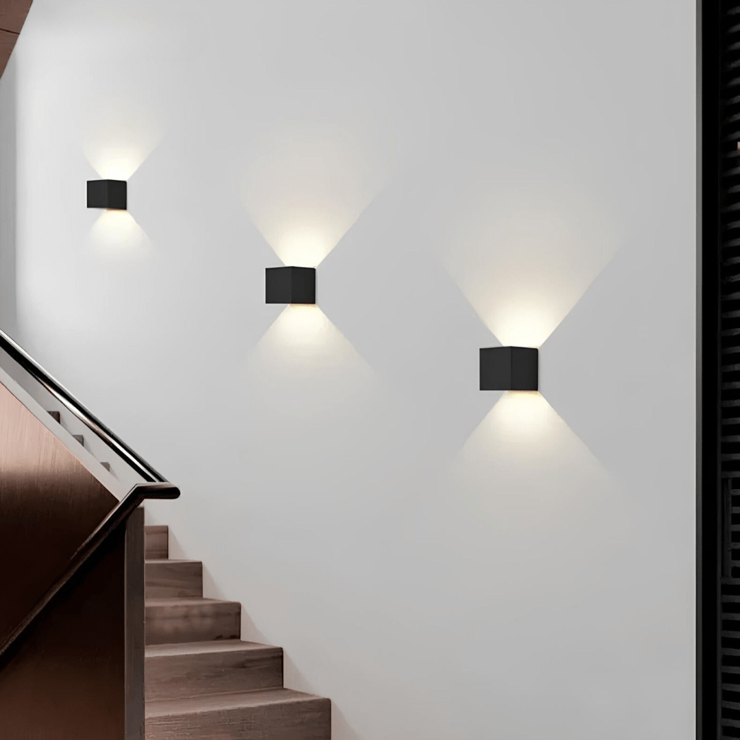 Kabo – Designerska Lampa Ścienna z Czujnikiem Ruchu i Minimalistycznym Projektem