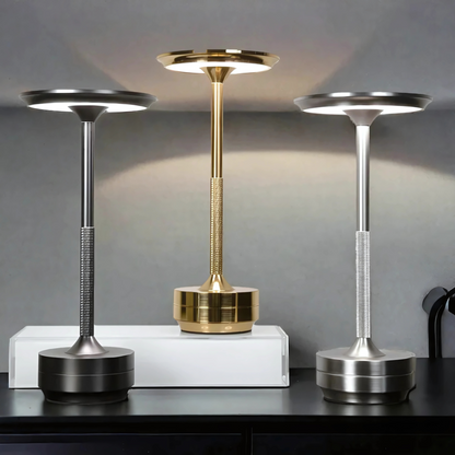 Elegancka bezprzewodowa lampa stołowa z dotykowym sterowaniem i trzema trybami światła