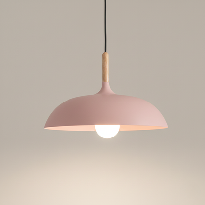 Kolorowa metalowa lampa wisząca z drewnianym akcentem – dwa rozmiary