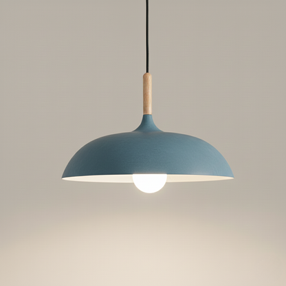Kolorowa metalowa lampa wisząca z drewnianym akcentem – dwa rozmiary