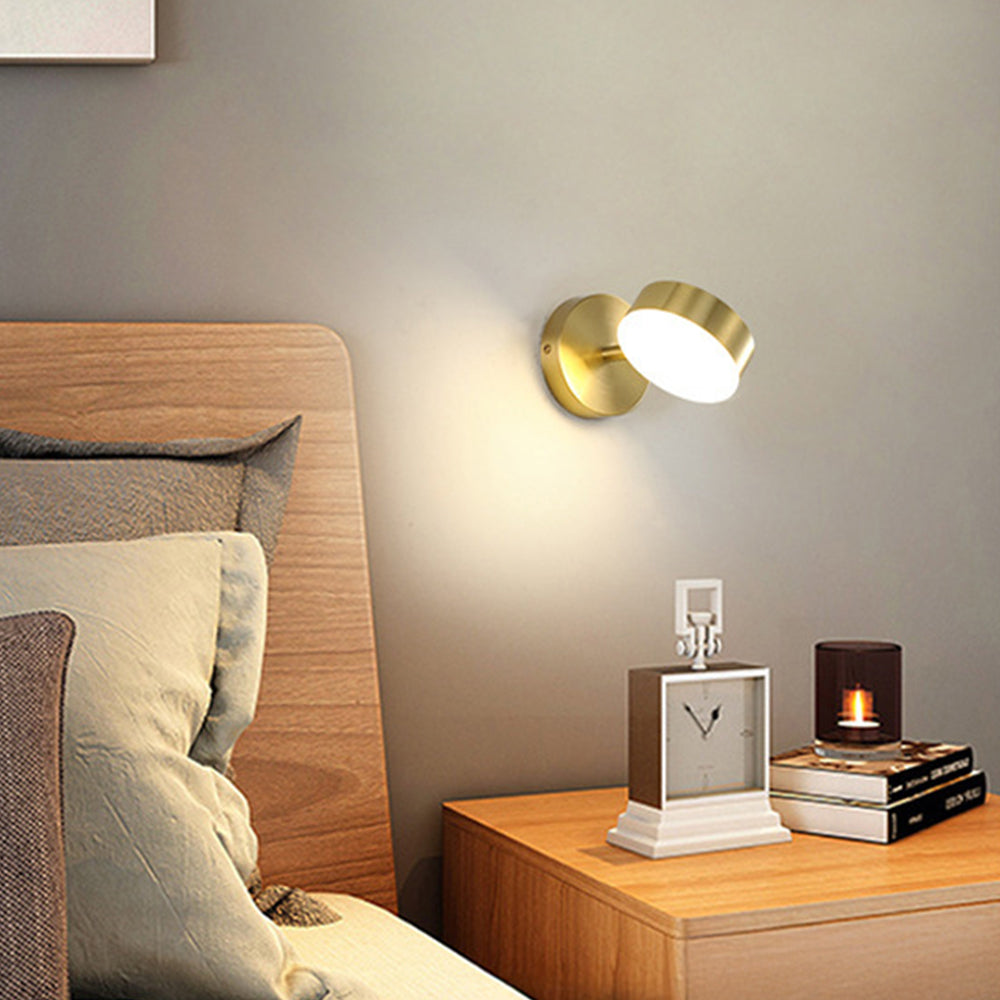 Skära – Minimalistyczna Lampa Ścienna z Wbudowanym LED i Złotym Wykończeniem