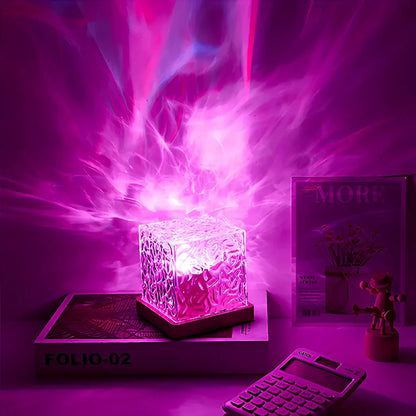 Cubo – A cube-shaped lamp with prismatic light