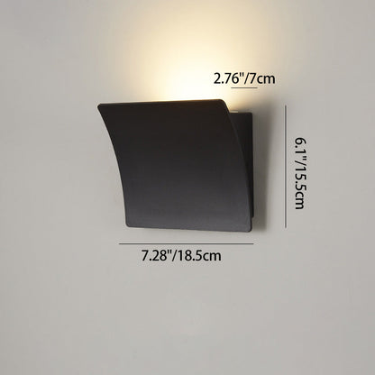 Minimalistyczna Lampa Ścienna LED do Sypialni – Prosta, Nowoczesna i Funkcjonalna