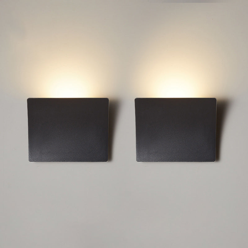 Minimalistyczna Lampa Ścienna LED do Sypialni – Prosta, Nowoczesna i Funkcjonalna