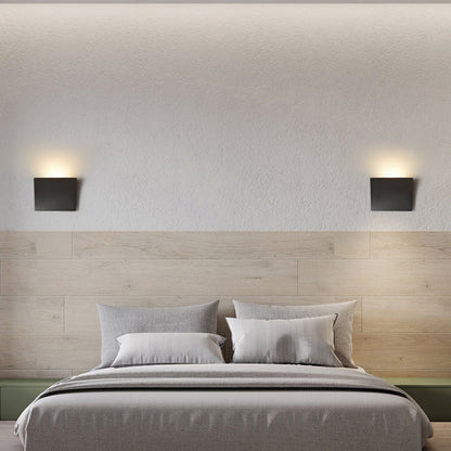 Minimalistyczna Lampa Ścienna LED do Sypialni – Prosta, Nowoczesna i Funkcjonalna