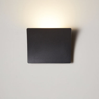 Minimalistyczna Lampa Ścienna LED do Sypialni – Prosta, Nowoczesna i Funkcjonalna