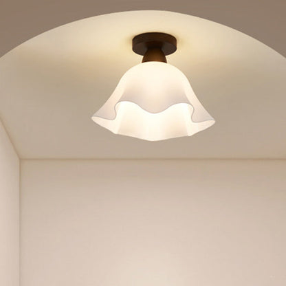 Minimalistyczna skandynawska lampa sufitowa – Drewno i szkło – Biała – (1 źródło światła)