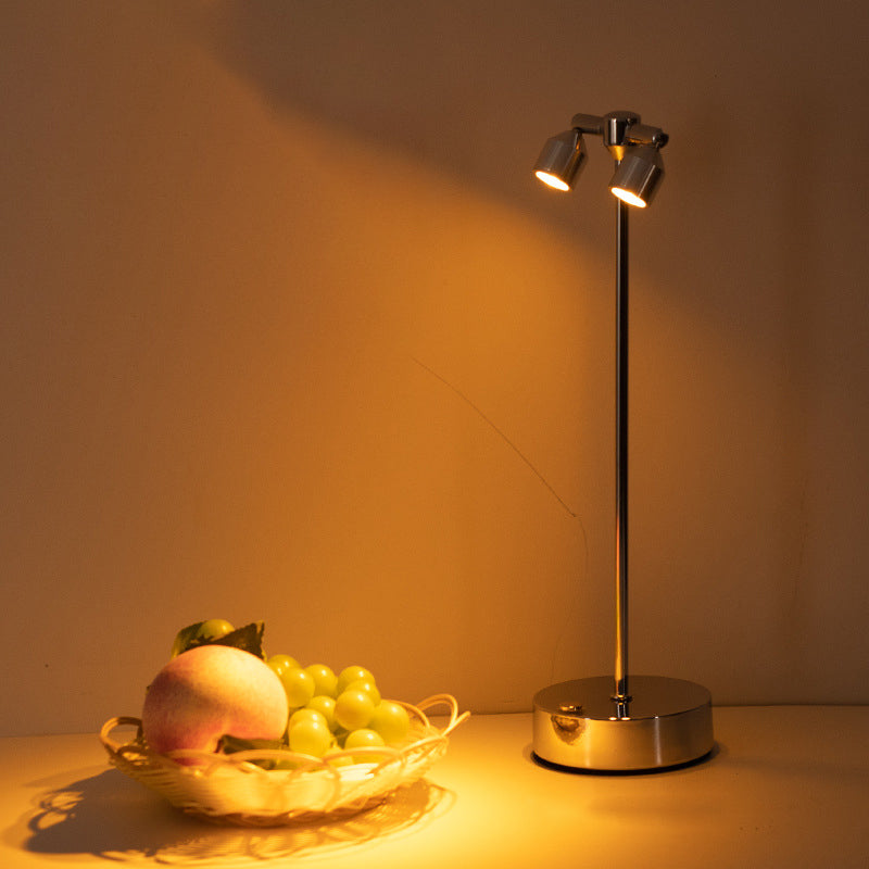 Stylowa minimalistyczna lampa stołowa LED z żelaza – dostępna w wariantach 1, 2 lub 4 punktów świetlnych