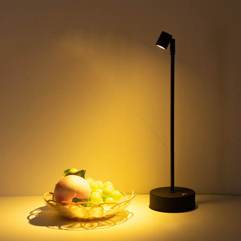 Stylowa minimalistyczna lampa stołowa LED z żelaza – dostępna w wariantach 1, 2 lub 4 punktów świetlnych