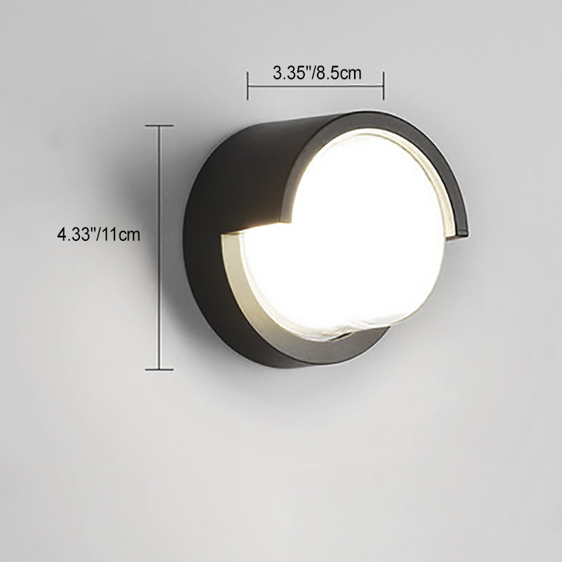 Outdoor LED Wall Lamp – Minimalist design, available in round or square versions and in small and large sizes