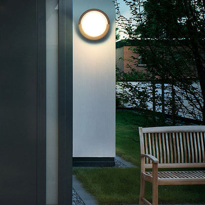 Outdoor LED Wall Lamp – Minimalist design, available in round or square versions and in small and large sizes